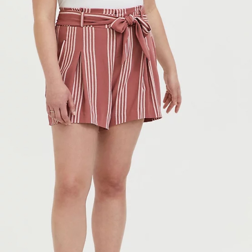 NWT dusty rose self-tie mid shorts